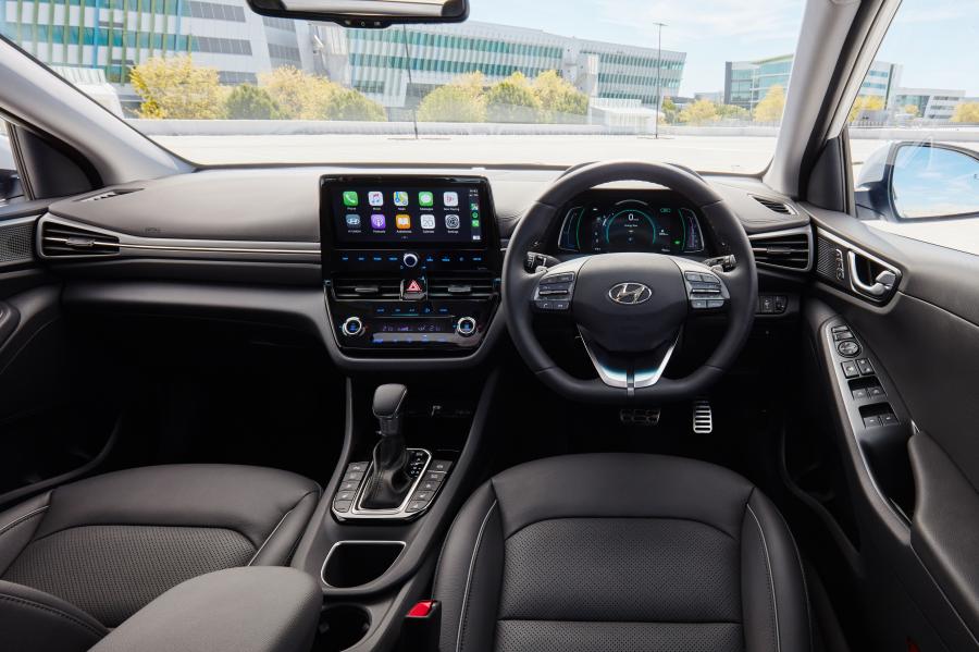 Торпедо Hyundai IONIQ hybrid (AE) 2019 года  (AU) (фото 19 из 21)